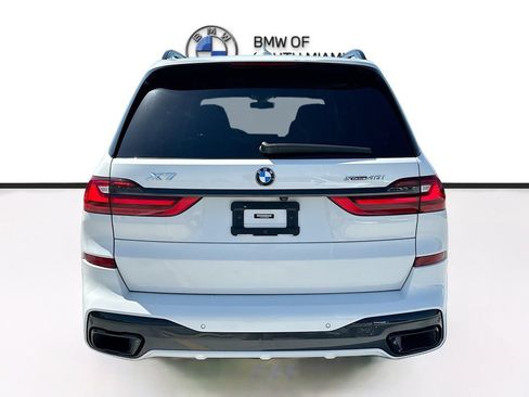 Used 2022 BMW X7 xDrive40i w/ M Sport Package AWD/4WD image 6