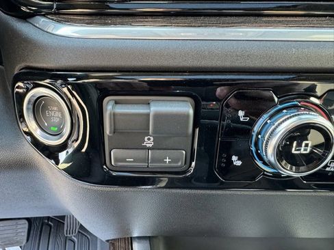 New 2026 GMC Sierra 1500 Elevation w/ Elevation Premium Package image 17