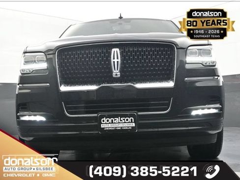 Used 2023 Lincoln Navigator Reserve AWD/4WD image 16