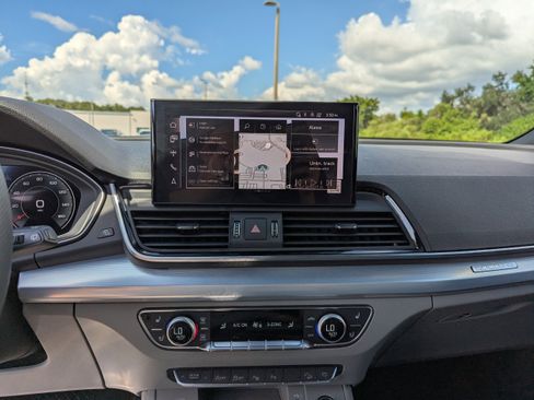 Certified 2025 Audi Q5 Prestige image 27