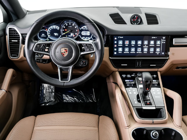 Certified 2023 Porsche Cayenne Platinum Edition AWD/4WD image 18