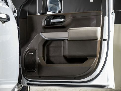 Used 2021 Chevrolet Silverado 2500 LTZ w/ LTZ Texas Edition image 37