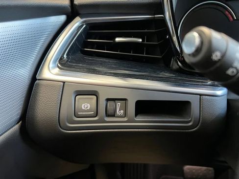 Certified 2024 Cadillac XT5 Premium Luxury image 18