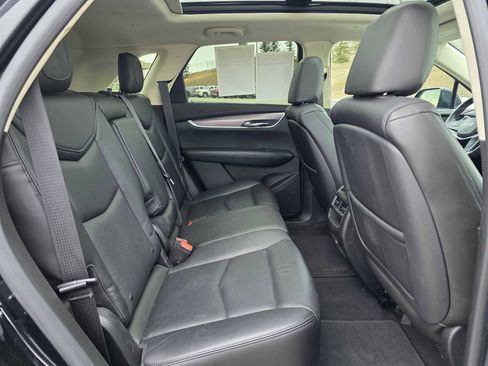 Used 2017 Cadillac XT5 Luxury w/ Driver Awareness Package image 20