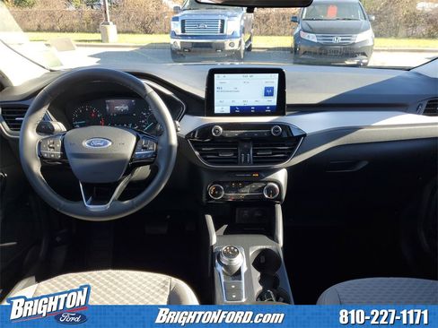 Used 2022 Ford Escape SE w/ Cold Weather Package image 13