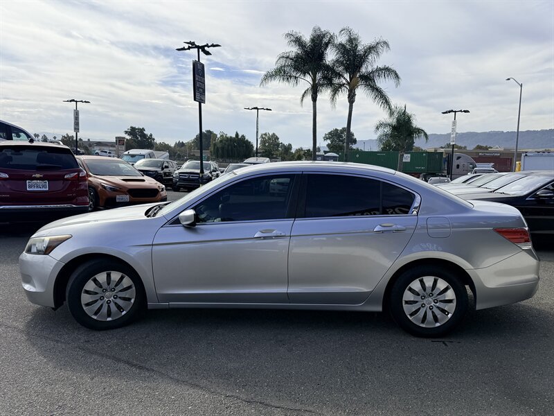 Used 2010 Honda Accord LX image 4