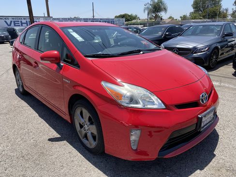 Used 2015 Toyota Prius Persona Series FWD image 7