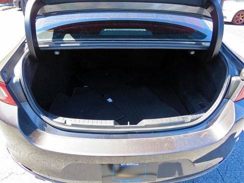 Used 2020 MAZDA MAZDA3 Select Package image 33