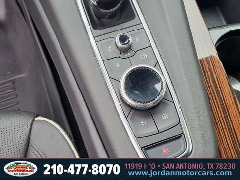 Used 2023 Cadillac Escalade ESV Premium Luxury RWD image 26