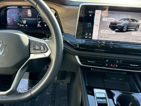 Used 2024 Volkswagen Atlas SE w/ Black Wheel Package image 20