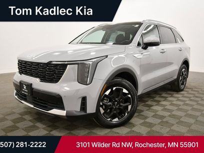 Certified 2025 Kia Sorento S w/ Panoramic Sunroof Package