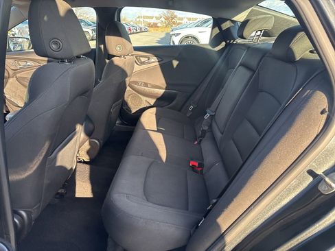 Used 2017 Chevrolet Malibu LS image 32