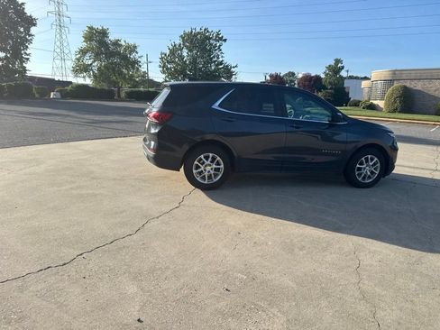 Used 2022 Chevrolet Equinox LT AWD/4WD image 12