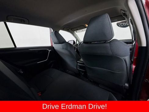 Certified 2021 Toyota RAV4 LE FWD image 28