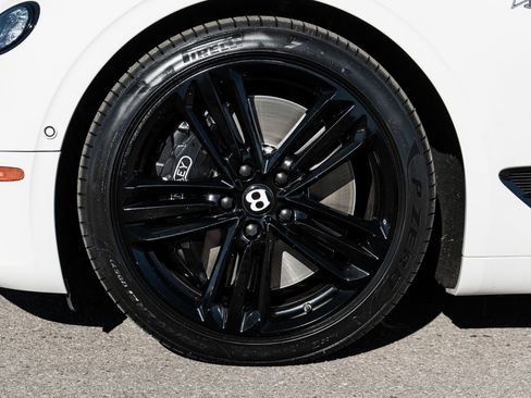 Used 2022 Bentley Continental GT image 6