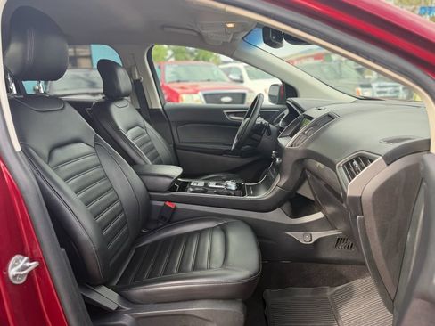 Used 2019 Ford Edge SEL w/ Equipment Group 201A AWD/4WD image 6