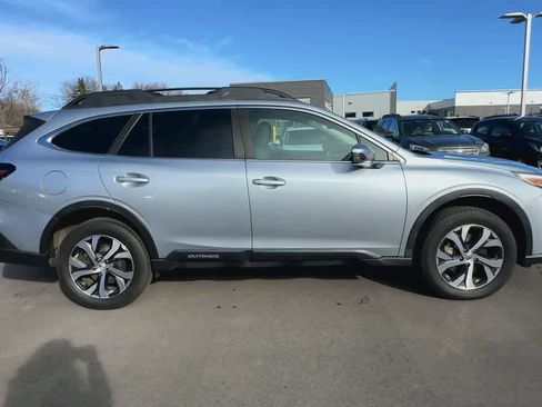 Certified 2021 Subaru Outback Limited image 9
