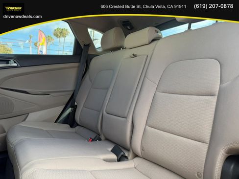 Used 2019 Hyundai Tucson SE w/ Cargo Package FWD image 15
