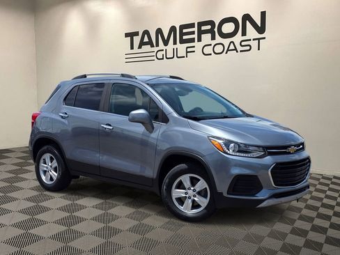 Used 2019 Chevrolet Trax LT w/ LT Convenience Package AWD/4WD image 1