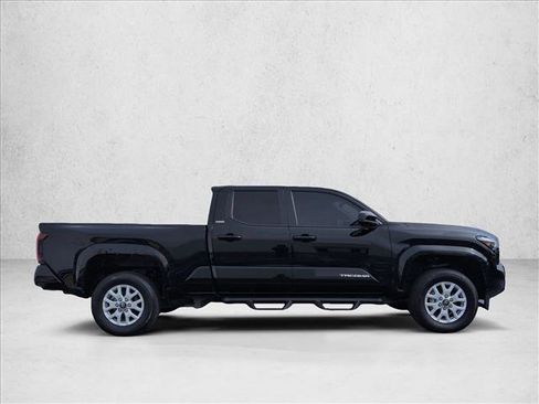 Used 2024 Toyota Tacoma SR5 image 4