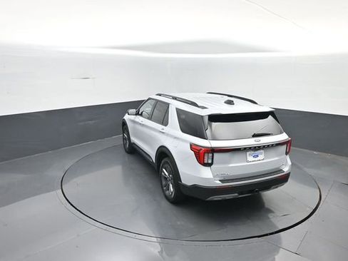 Used 2025 Ford Explorer Active w/ Active Comfort Package AWD/4WD image 28
