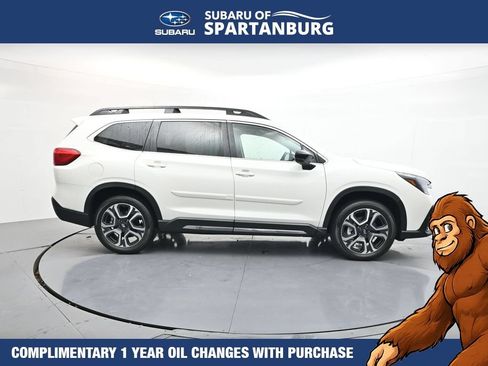 Used 2026 Subaru Ascent Limited w/ Popular Package #2 AWD/4WD image 9