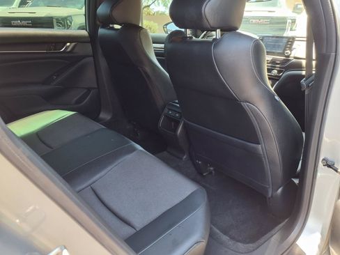 Used 2022 Honda Accord Sport image 12