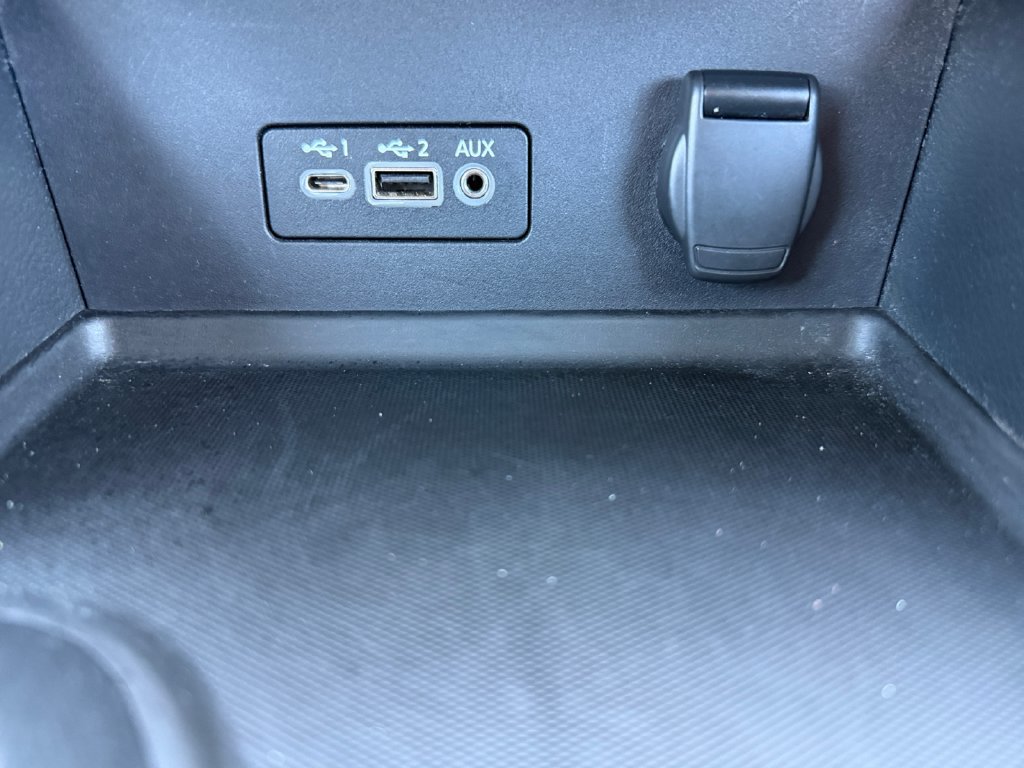 Used 2021 Nissan Sentra SV FWD image 28