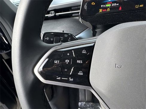 New 2025 Volkswagen ID. Buzz Pro S image 16