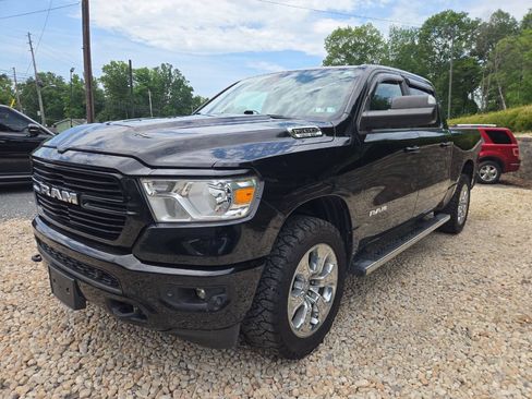 Used 2019 RAM 1500 Big Horn AWD/4WD image 3