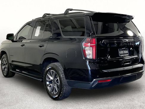 Used 2021 Chevrolet Tahoe Z71 w/ Luxury Package AWD/4WD image 15