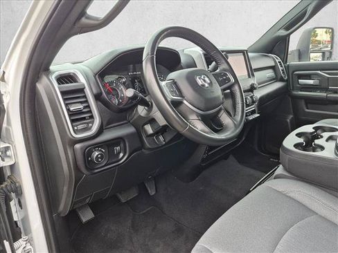 Used 2024 RAM 2500 Big Horn AWD/4WD image 9