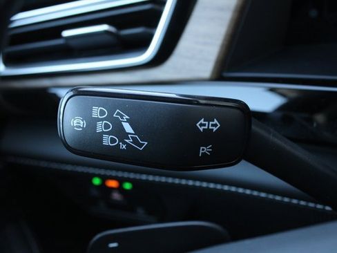 New 2026 Volkswagen Atlas SE image 11