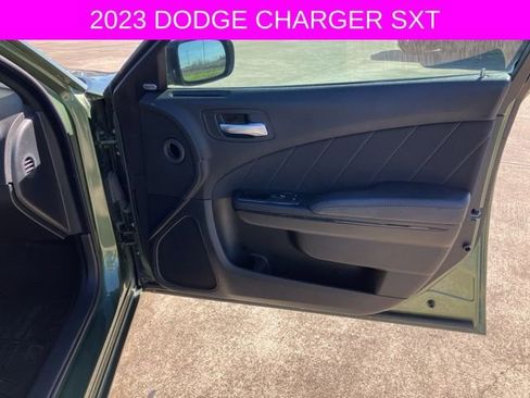Used 2023 Dodge Charger SXT w/ Blacktop Package image 12
