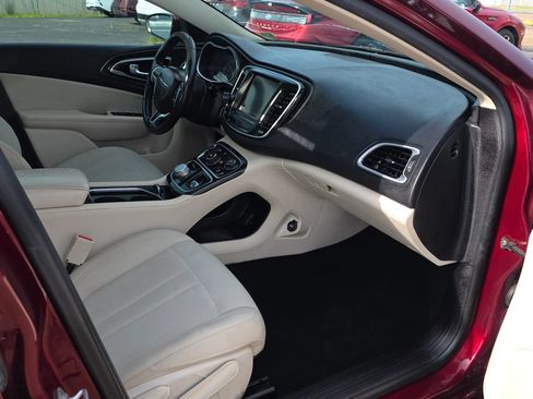 Used 2016 Chrysler 200 Limited w/ Anniversary Edition FWD image 15