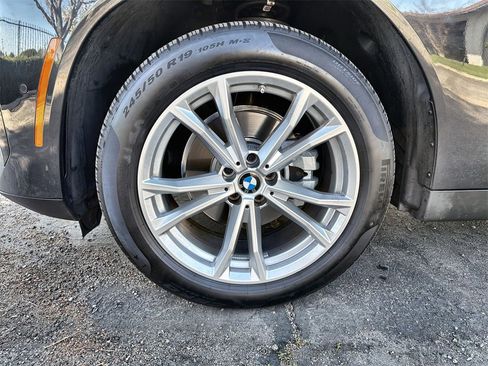 Used 2025 BMW X3 xDrive30i w/ Premium Package image 19