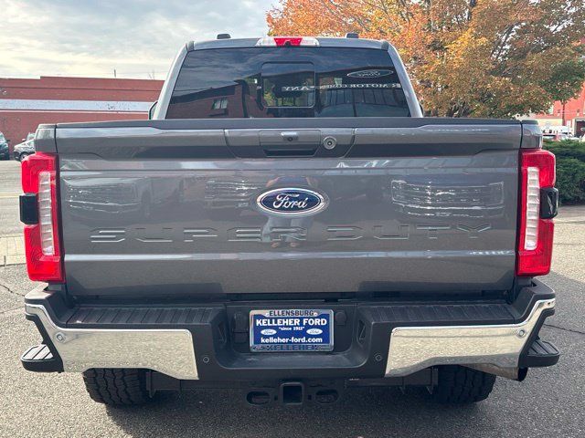 Used 2026 Ford F350 Lariat AWD/4WD image 4