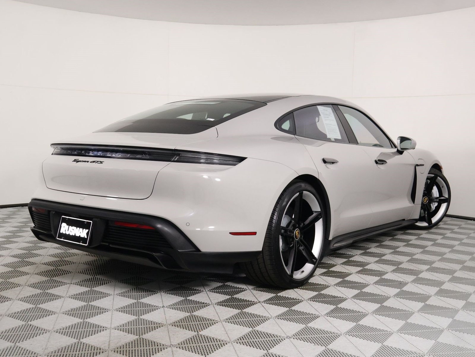 Certified 2023 Porsche Taycan GTS AWD/4WD image 7