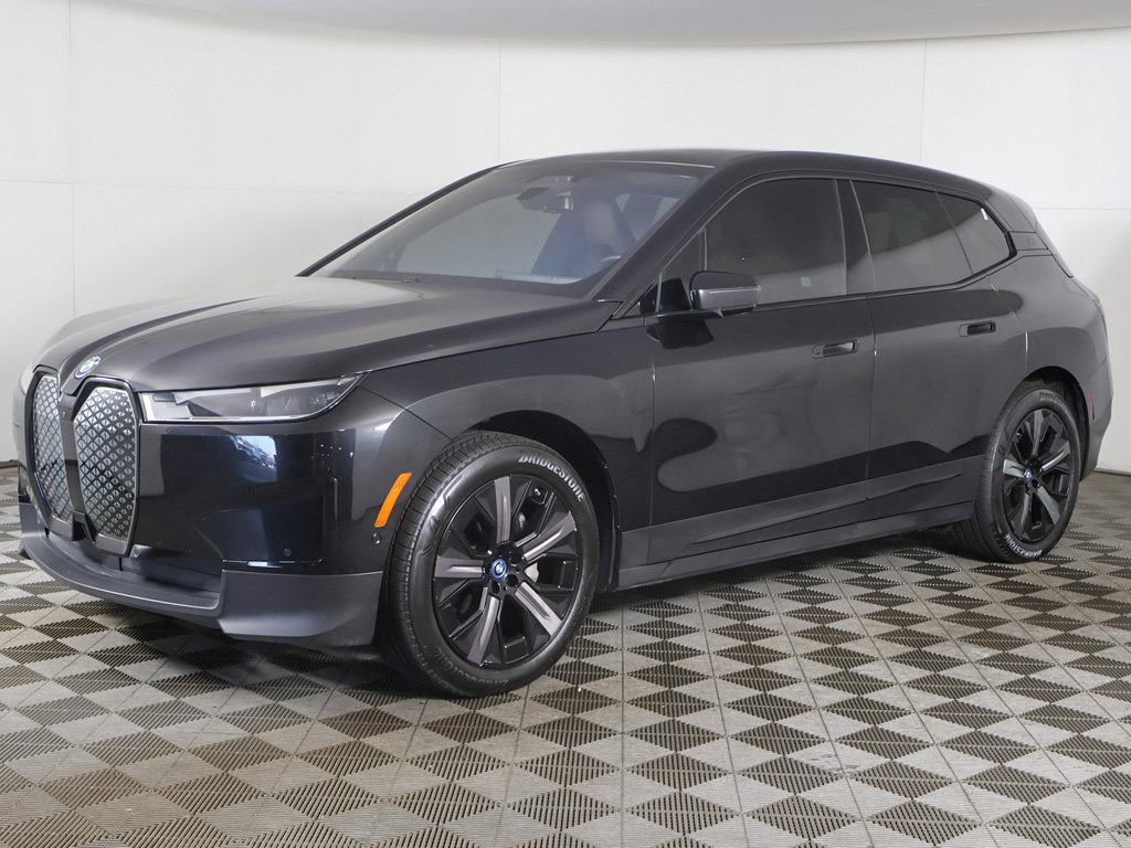 Used 2024 BMW iX xDrive50 AWD/4WD image 11