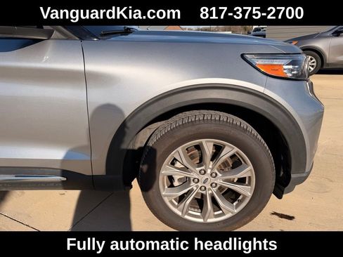 Used 2023 Ford Explorer Limited image 11