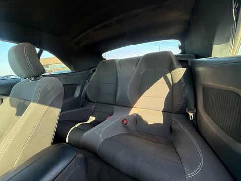 Used 2016 Ford Mustang Convertible RWD image 24