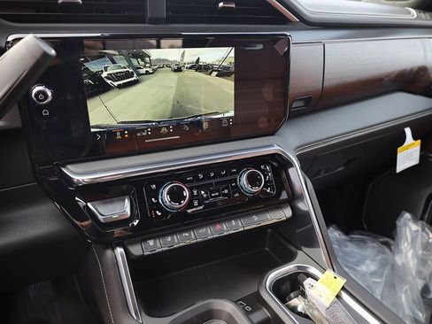 New 2026 GMC Sierra 3500 Denali Ultimate image 15