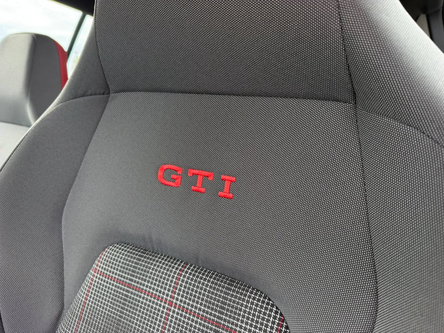 Used 2023 Volkswagen GTI 40th Anniversary Edition FWD image 20