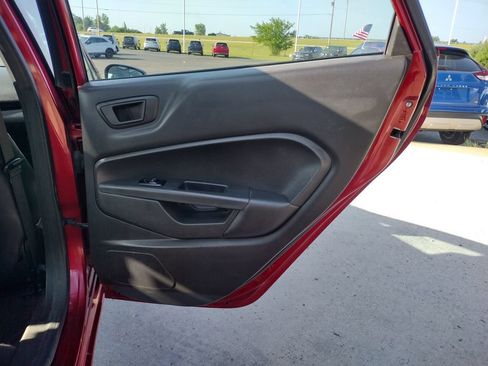 Used 2013 Ford Fiesta Titanium FWD image 15