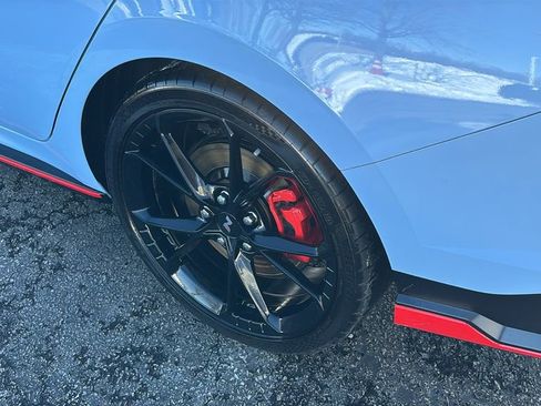 Used 2025 Hyundai Elantra N image 9