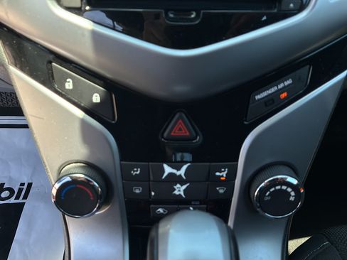 Used 2014 Chevrolet Cruze LT FWD image 31