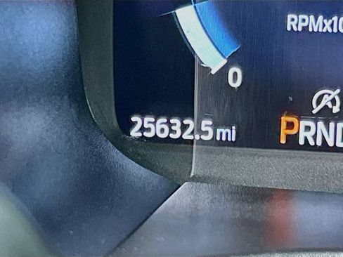 Used 2025 Ford Explorer Active RWD image 9
