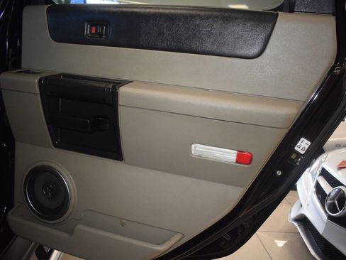 Used 2005 HUMMER H2 SUT image 16
