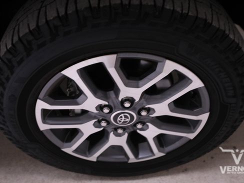 Used 2023 Toyota Tundra 1794 Edition image 33