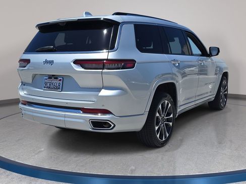 Used 2022 Jeep Grand Cherokee L Overland w/ Luxury Tech Group IV RWD image 6